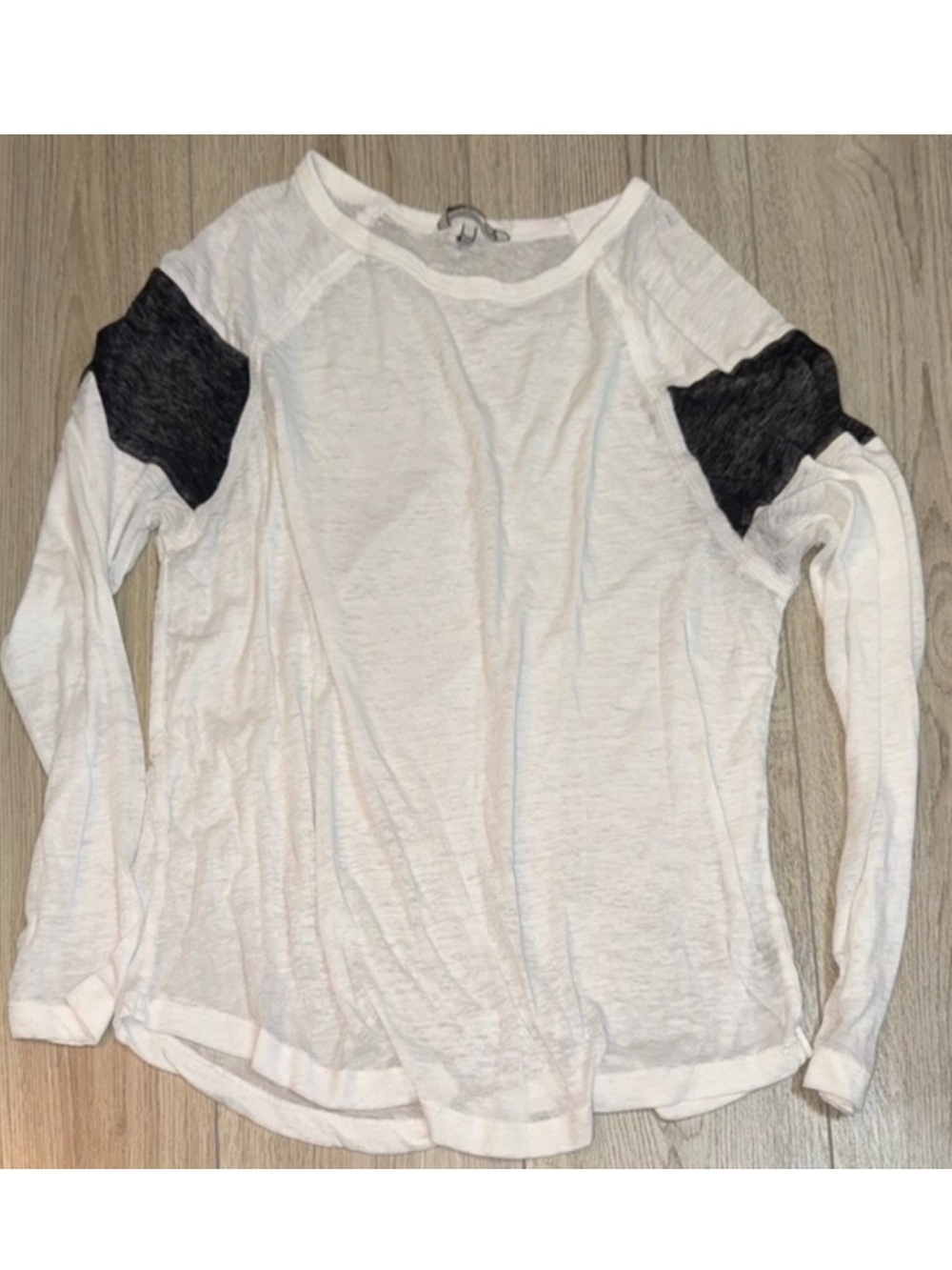 BKE White grey Long-Sleeve Tee shirt top